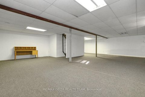 Photo 43 at 1662 Hunters Run Drive W, Chapel Hill, Orleans