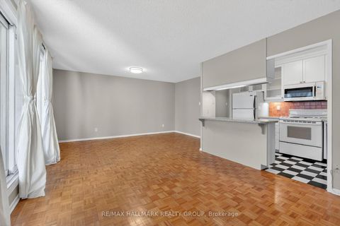 Photo 9 at 705 - 141 Somerset Street W, Ottawa Centre/Golden Triangle, Ottawa Centre