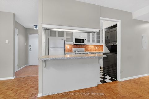 Photo 18 at 705 - 141 Somerset Street W, Ottawa Centre/Golden Triangle, Ottawa Centre