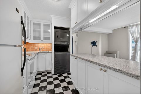 Photo 23 at 705 - 141 Somerset Street W, Ottawa Centre/Golden Triangle, Ottawa Centre