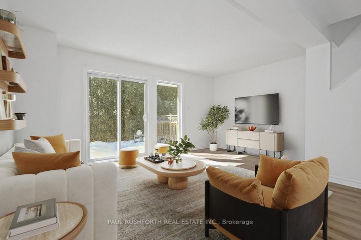 Photo 4 at 148 Bentbrook Crescent, Nepean (Heritage Park), Ottawa