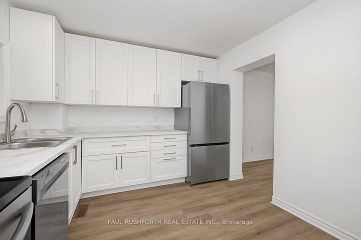 Photo 12 at 148 Bentbrook Crescent, Nepean (Heritage Park), Ottawa