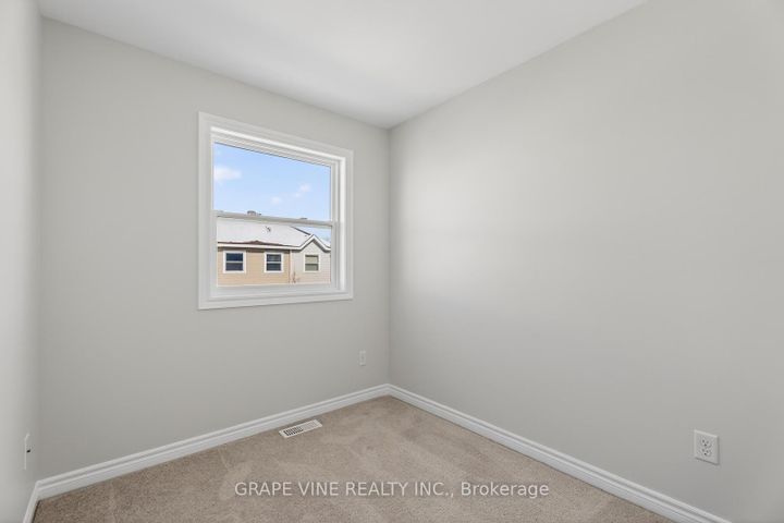 Photo 24 at 750 Sanibel Private, Nepean (Westcliffe Estates), Ottawa