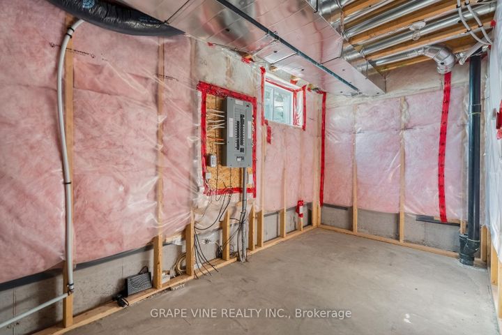 Photo 28 at 750 Sanibel Private, Nepean (Westcliffe Estates), Ottawa