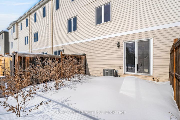 Photo 30 at 750 Sanibel Private, Nepean (Westcliffe Estates), Ottawa