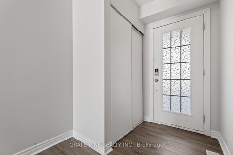 Photo 2 at 750 Sanibel Private, Nepean (Westcliffe Estates), Ottawa