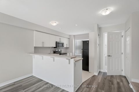 Photo 11 at 750 Sanibel Private, Nepean (Westcliffe Estates), Ottawa