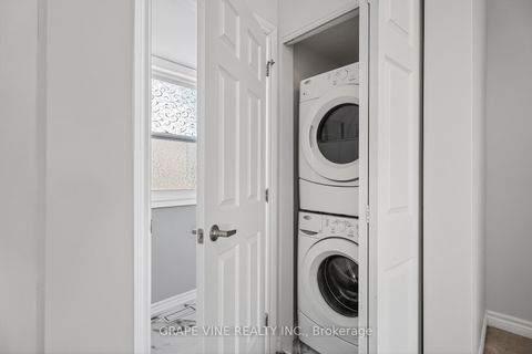 Photo 15 at 750 Sanibel Private, Nepean (Westcliffe Estates), Ottawa