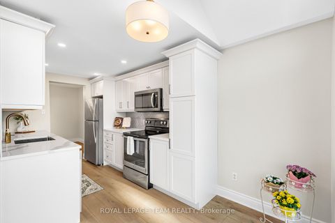 Photo 14 at 1925 WINDWOOD Place, Chapel Hill, Orleans