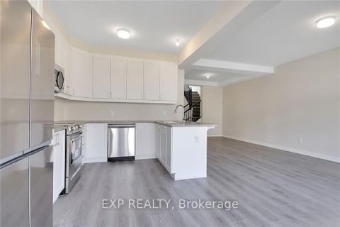 Photo 9 at 305 Cornflower Row, Goulbourn Twp From Franktown Rd/South To Rideau, Stittsville