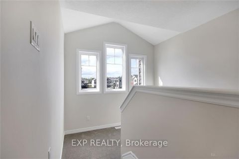 Photo 11 at 305 Cornflower Row, Goulbourn Twp From Franktown Rd/South To Rideau, Stittsville