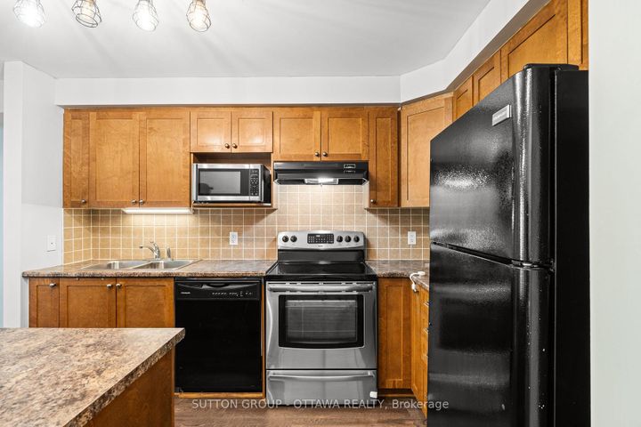 Photo 6 at 159 Keltie Private, Nepean (Longfields), Ottawa