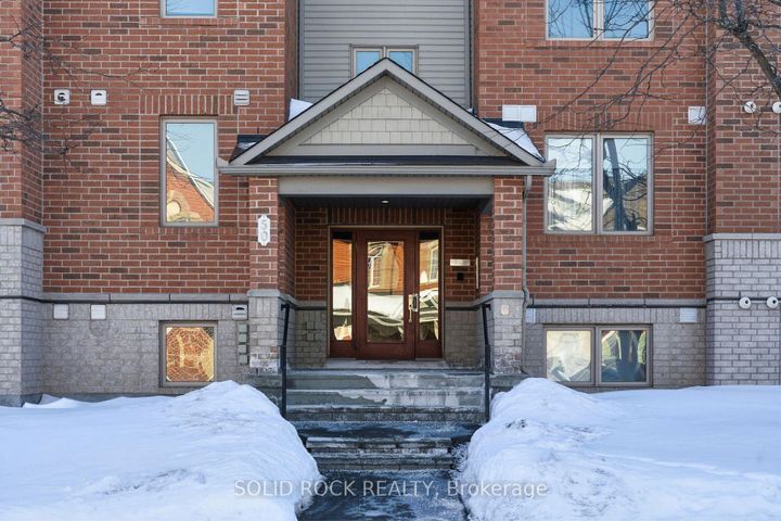 Photo 3 at 6 - 50 Barnstone Drive, Nepean (Barrhaven East), Ottawa