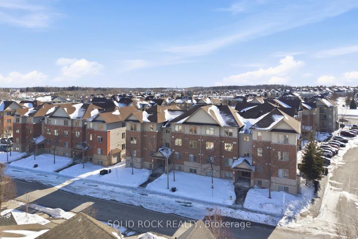 Photo 4 at 6 - 50 Barnstone Drive, Nepean (Barrhaven East), Ottawa
