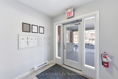 Photo 6 at 6 - 50 Barnstone Drive, Nepean (Barrhaven East), Ottawa