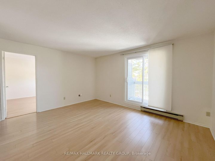 Photo 5 at 310 - 214 Viewmount Drive, Nepean (Borden Farm/Stewart Farm/Carleton Heights/Parkwood Hills), Ottawa