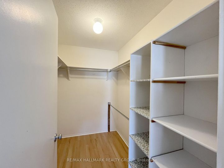 Photo 12 at 310 - 214 Viewmount Drive, Nepean (Borden Farm/Stewart Farm/Carleton Heights/Parkwood Hills), Ottawa