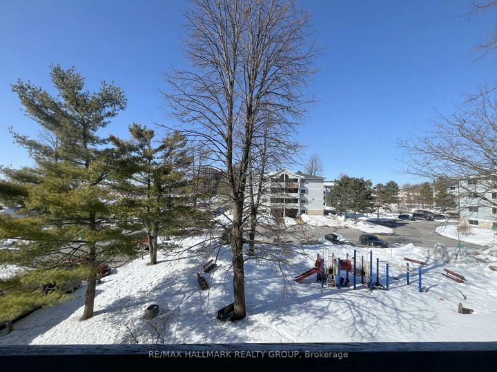 Photo 14 at 310 - 214 Viewmount Drive, Nepean (Borden Farm/Stewart Farm/Carleton Heights/Parkwood Hills), Ottawa