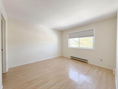Photo 9 at 310 - 214 Viewmount Drive, Nepean (Borden Farm/Stewart Farm/Carleton Heights/Parkwood Hills), Ottawa