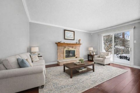 Photo 18 at 944 Raftsman Lane, Convent Glen, Orleans