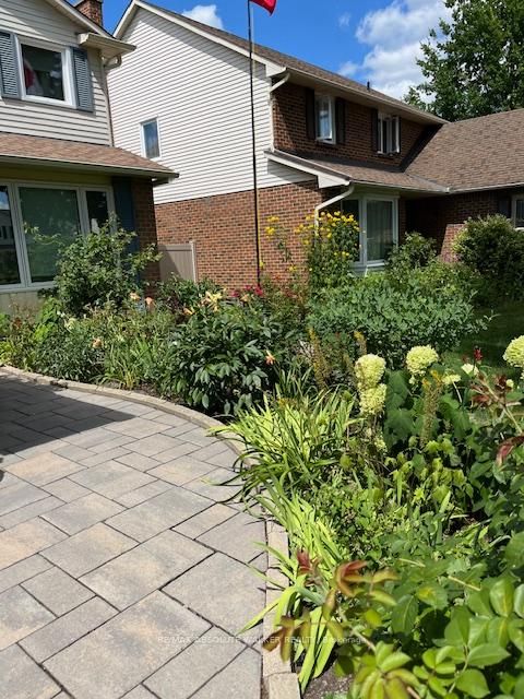 Photo 44 at 944 Raftsman Lane, Convent Glen, Orleans