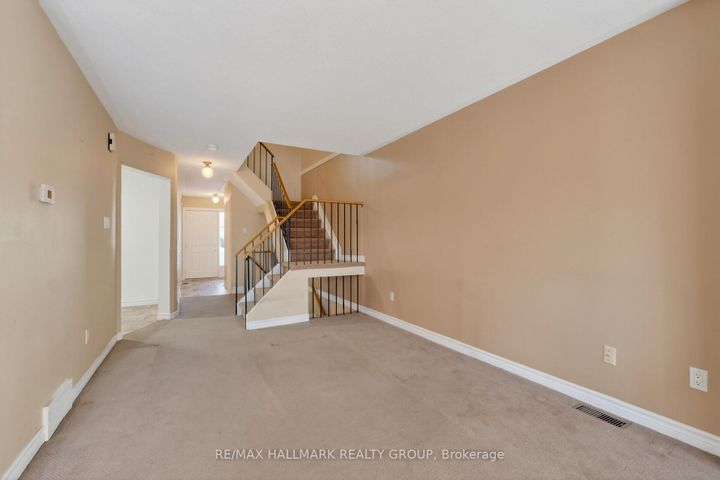 Photo 9 at 40 Bridgewater Terrace, Nepean (Cedargrove/Fraserdale), Ottawa