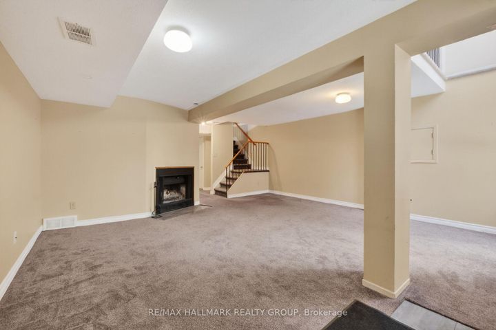 Photo 38 at 40 Bridgewater Terrace, Nepean (Cedargrove/Fraserdale), Ottawa