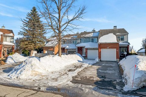Photo 0 at 40 Bridgewater Terrace, Nepean (Cedargrove/Fraserdale), Ottawa