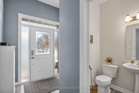 Photo 4 at 1591 Carronbridge Circle, Emerald Meadows/Trailwest, Kanata