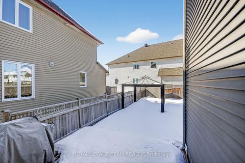 Photo 41 at 1591 Carronbridge Circle, Emerald Meadows/Trailwest, Kanata
