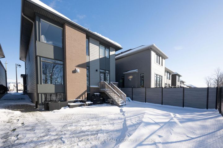 Photo 34 at 14 Stanhope Court, Nepean (Stonebridge), Ottawa