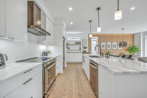 Photo 7 at 14 Stanhope Court, Nepean (Stonebridge), Ottawa