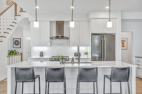 Photo 10 at 14 Stanhope Court, Nepean (Stonebridge), Ottawa