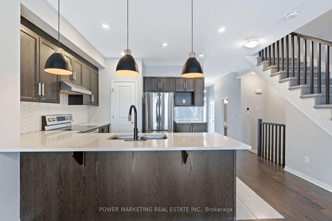 Photo 8 at 497 Cope Drive, Emerald Meadows/Trailwest, Kanata