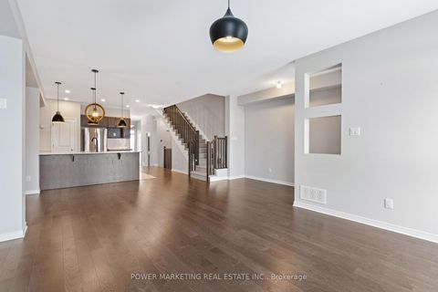 Photo 13 at 497 Cope Drive, Emerald Meadows/Trailwest, Kanata