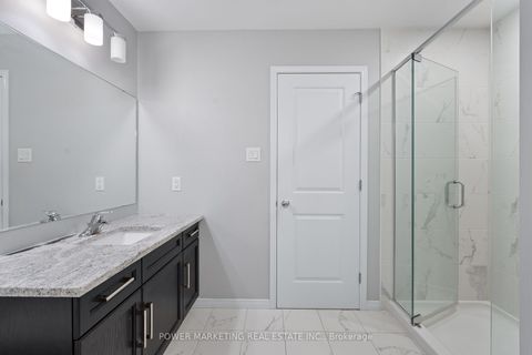 Photo 21 at 497 Cope Drive, Emerald Meadows/Trailwest, Kanata