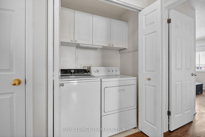 Photo 16 at 84 Newborough Crescent, Nepean (Barrhaven East), Ottawa