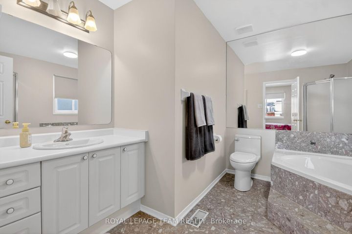 Photo 21 at 84 Newborough Crescent, Nepean (Barrhaven East), Ottawa