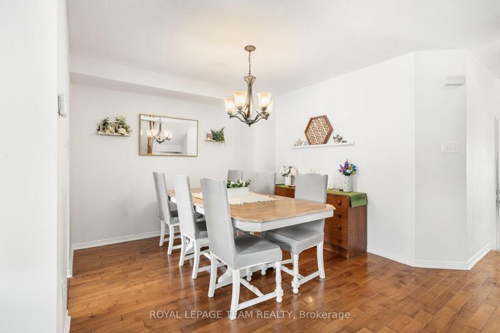 Photo 6 at 211 Longshire Circle, Nepean (Longfields), Ottawa
