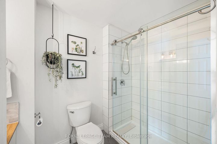 Photo 22 at 211 Longshire Circle, Nepean (Longfields), Ottawa