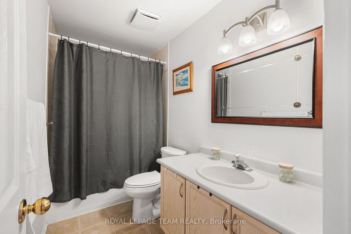 Photo 27 at 211 Longshire Circle, Nepean (Longfields), Ottawa