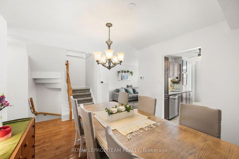 Photo 7 at 211 Longshire Circle, Nepean (Longfields), Ottawa