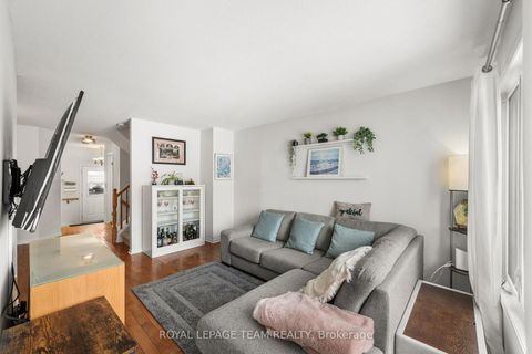 Photo 13 at 211 Longshire Circle, Nepean (Longfields), Ottawa