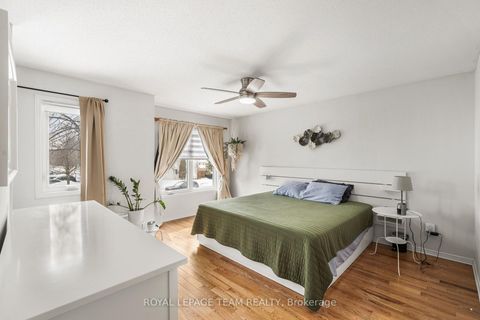 Photo 20 at 211 Longshire Circle, Nepean (Longfields), Ottawa