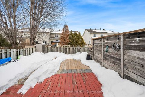 Photo 32 at 211 Longshire Circle, Nepean (Longfields), Ottawa