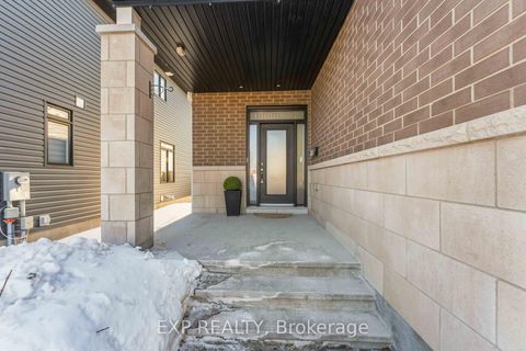 Photo 2 at 609 Putney Crescent, Stittsville (South), Stittsville