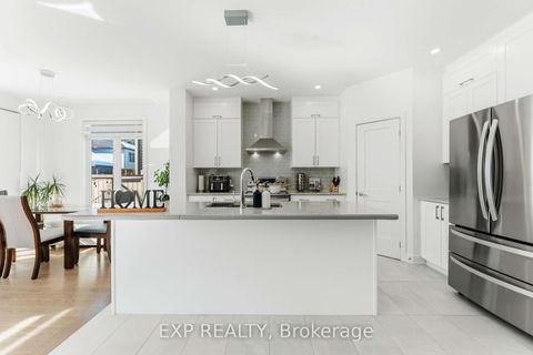 Photo 11 at 609 Putney Crescent, Stittsville (South), Stittsville