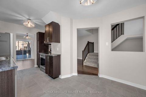 Photo 11 at 1538 Briarfield Crescent, Fallingbrook/Ridgemount, Orleans