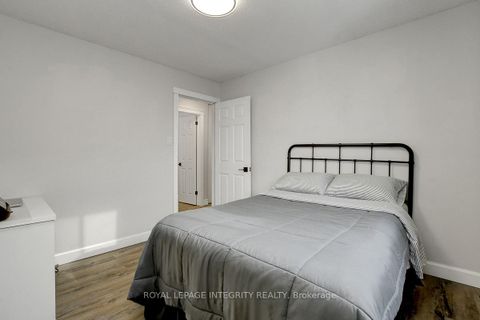 Photo 28 at 3 Palomino Drive, Bridlewood, Kanata