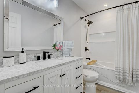 Photo 31 at 3 Palomino Drive, Bridlewood, Kanata